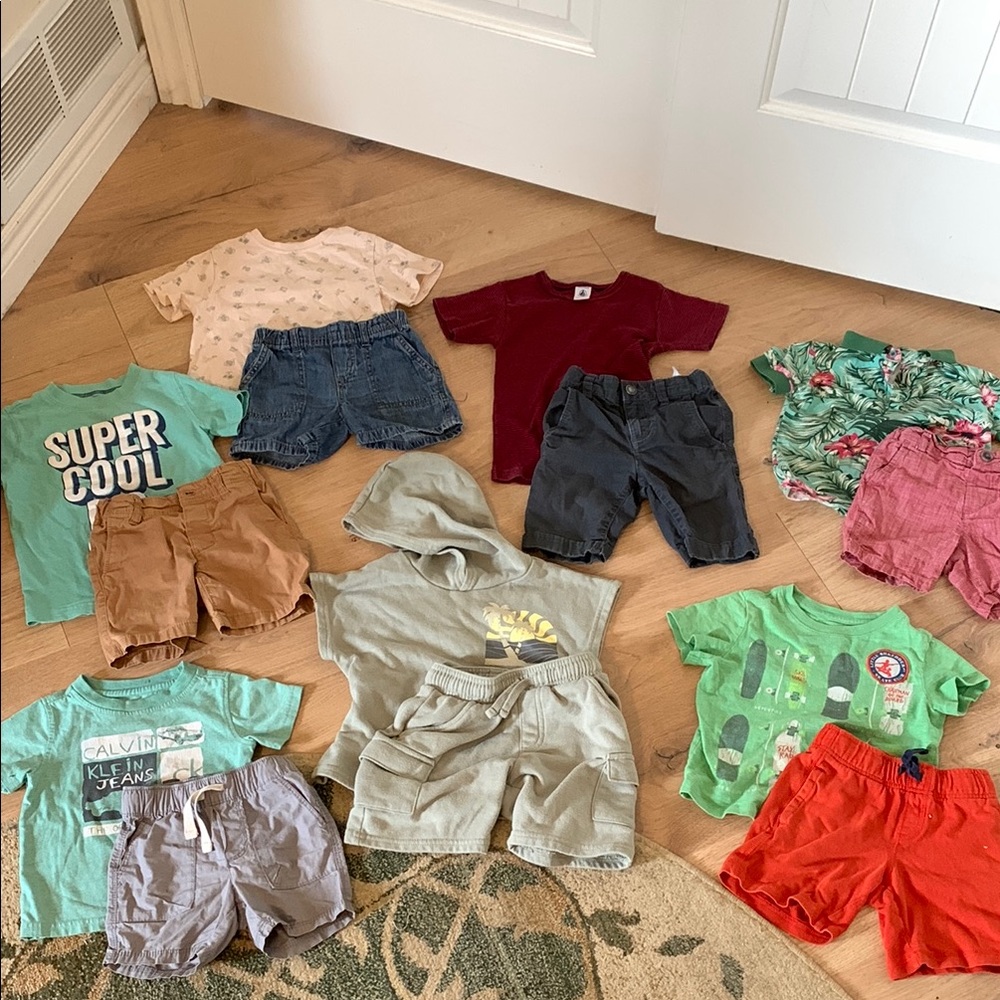 Boy T-shirt and Short Outfits - 7 Sets - 2-4 years